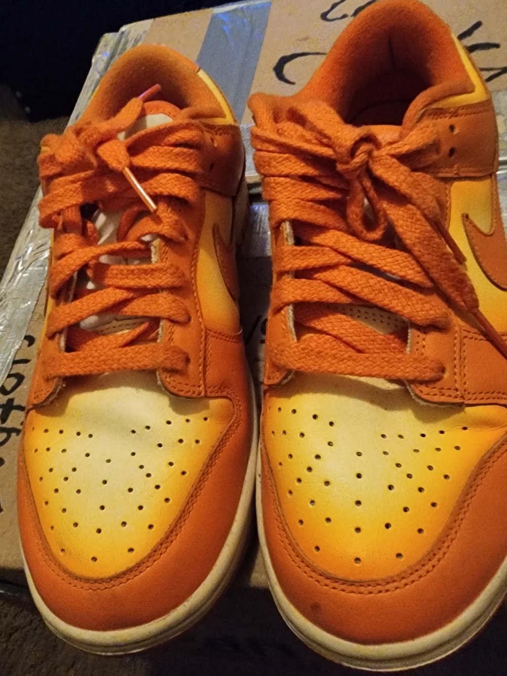Nike  Dunk Low Magma Orange Size 8 Women Excellent Condition Knee Wiping Down